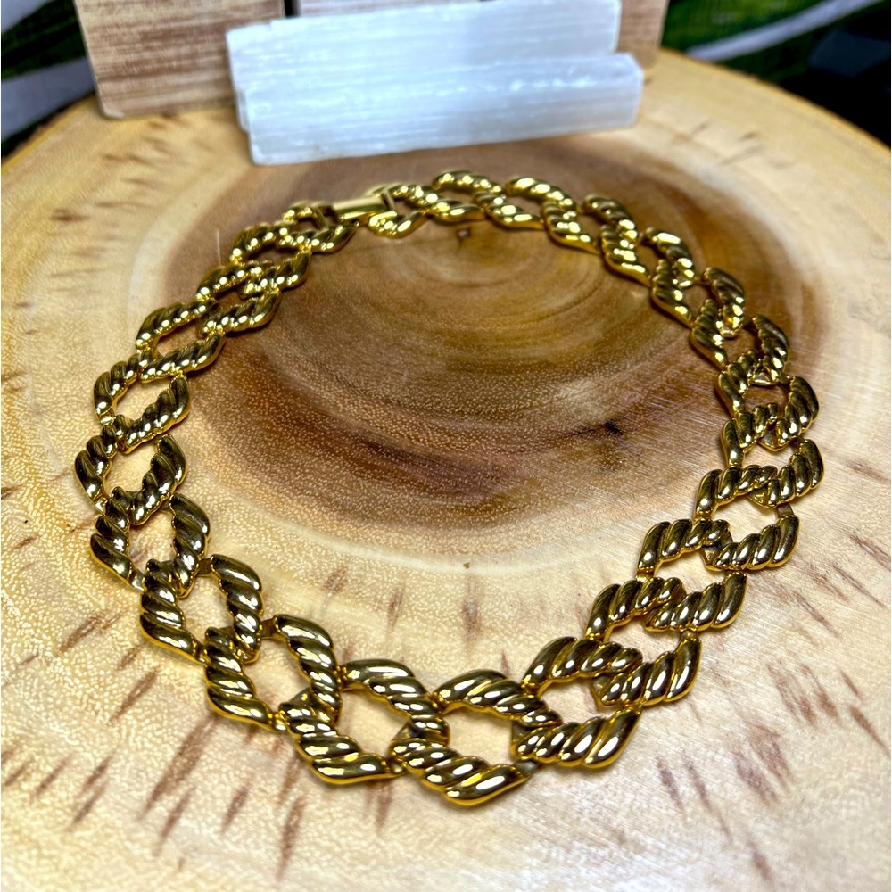 VTG| Napier Shrimp Link Choker💛